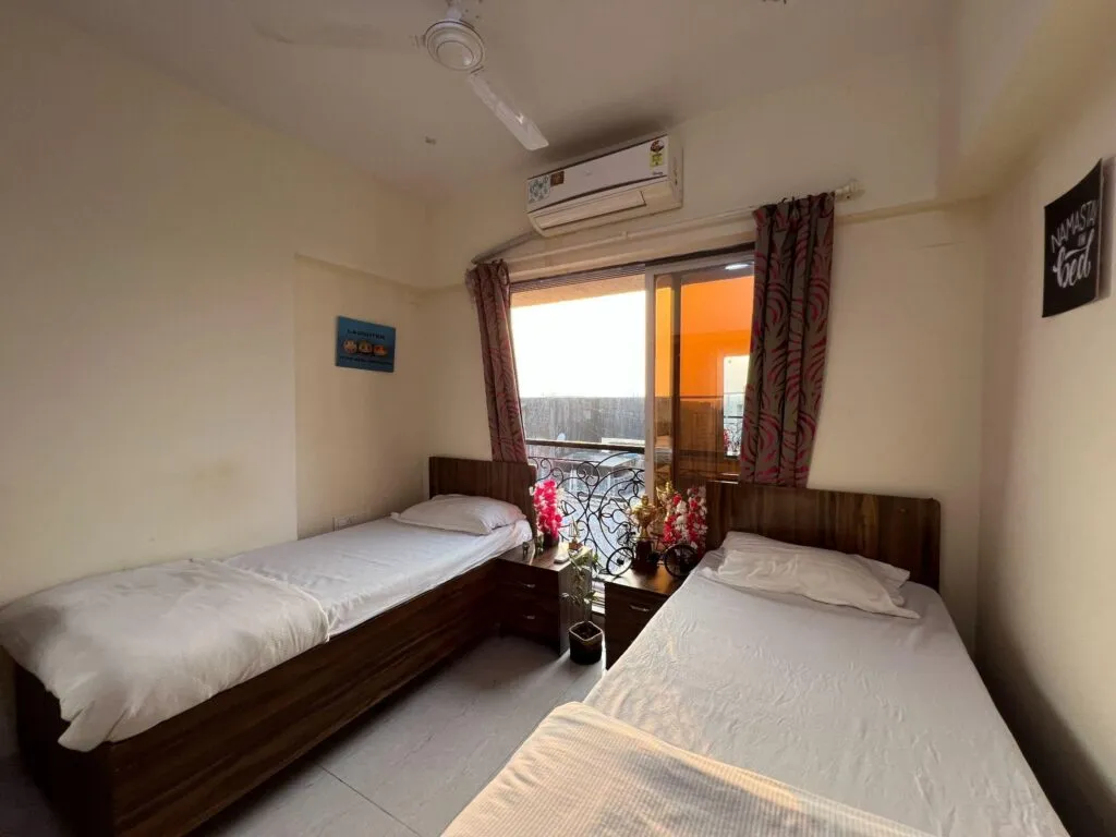 Why Pinaki Shared Live is the Best PG in Andheri West for Female Living